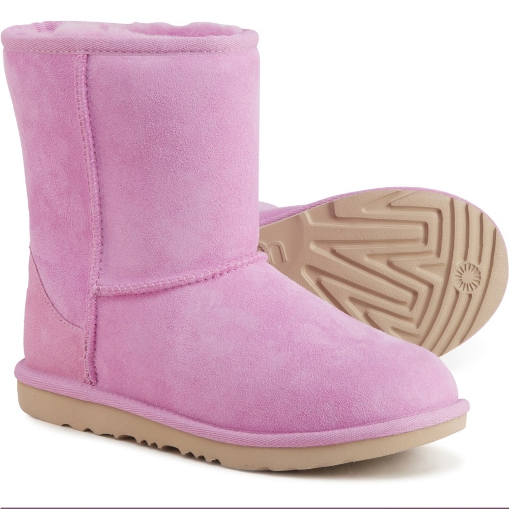 NIB UGG Australia Classic II Short Boots